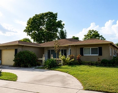 5160 Sw 8th Street - Photo Thumbnail 1
