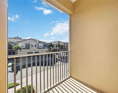 7927 Limestone Lane - Photo Thumbnail 23