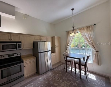 3225 Hart Way - Photo Thumbnail 4