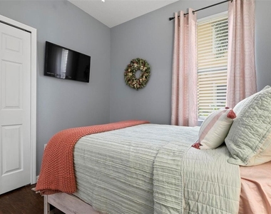3423 Parkridge Circle - Photo Thumbnail 21
