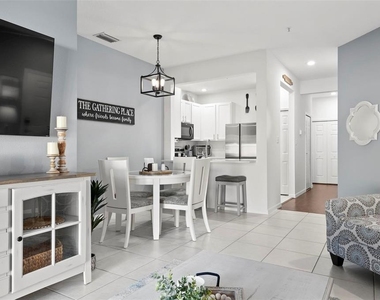 3423 Parkridge Circle - Photo Thumbnail 10