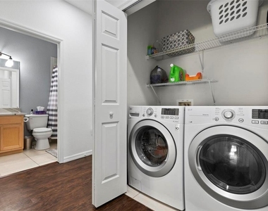 3423 Parkridge Circle - Photo Thumbnail 24