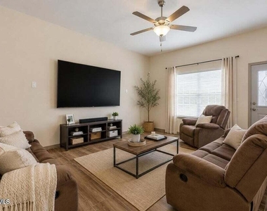 13981 Flora Vista Avenue - Photo Thumbnail 2