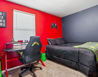 1072 Summer Rain Street - Photo Thumbnail 23
