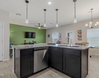 1072 Summer Rain Street - Photo Thumbnail 9