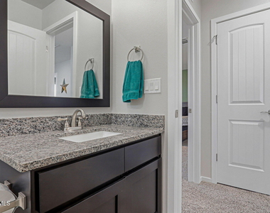 1072 Summer Rain Street - Photo Thumbnail 29