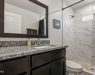 1072 Summer Rain Street - Photo Thumbnail 37