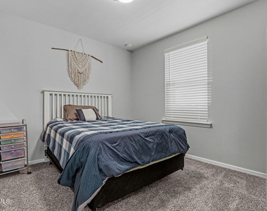 1072 Summer Rain Street - Photo Thumbnail 20