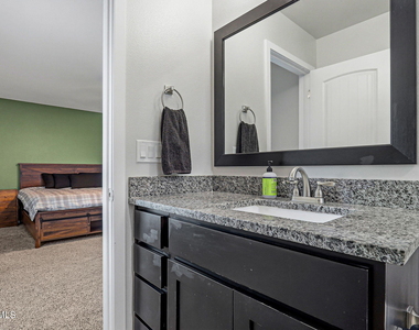 1072 Summer Rain Street - Photo Thumbnail 35