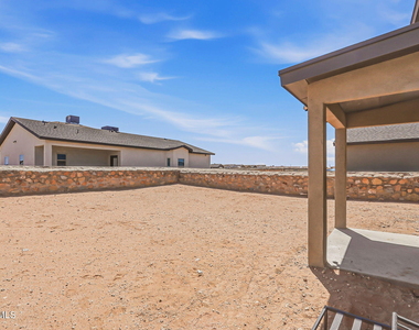 1072 Summer Rain Street - Photo Thumbnail 39
