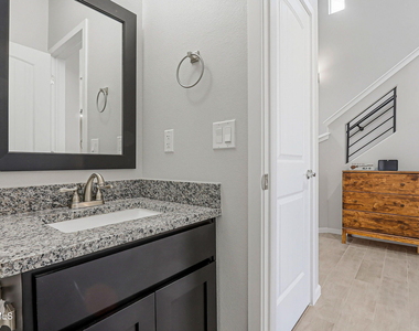 1072 Summer Rain Street - Photo Thumbnail 19