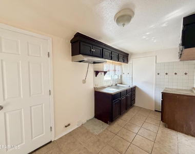 418 S Estrella Street - Photo Thumbnail 12