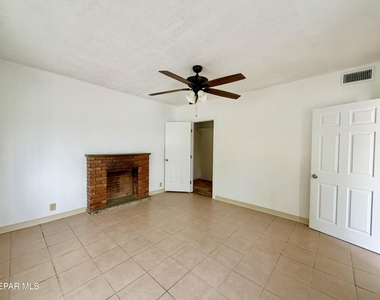 418 S Estrella Street - Photo Thumbnail 2