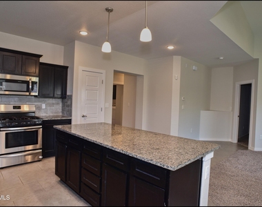 6980 White Mesquite Way - Photo Thumbnail 16