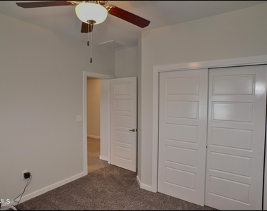 6980 White Mesquite Way - Photo Thumbnail 34