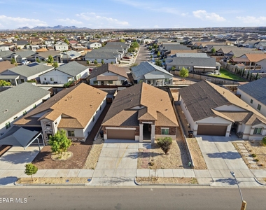 927 Brass Hill Avenue - Photo Thumbnail 9