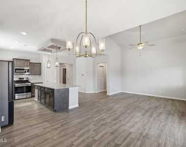 927 Brass Hill Avenue - Photo Thumbnail 29