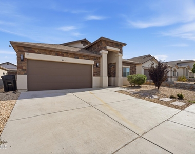 927 Brass Hill Avenue - Photo Thumbnail 2