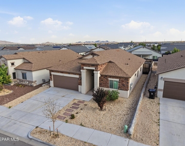 927 Brass Hill Avenue - Photo Thumbnail 6
