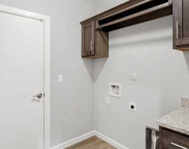 927 Brass Hill Avenue - Photo Thumbnail 19