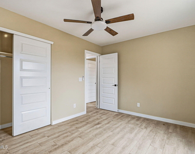6002 1/2 Pam Mccall Drive - Photo Thumbnail 10