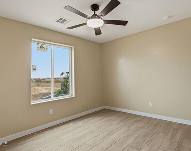 6002 1/2 Pam Mccall Drive - Photo Thumbnail 3