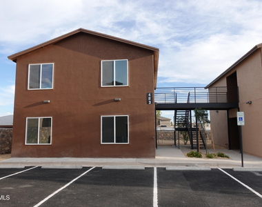 6002 1/2 Pam Mccall Drive - Photo Thumbnail 15
