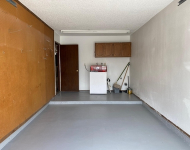 215 Mulberry Avenue - Photo Thumbnail 32