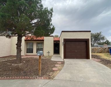 215 Mulberry Avenue - Photo Thumbnail 1