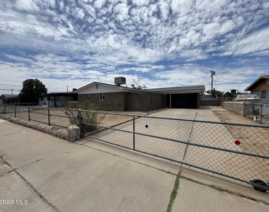5704 Miami Court - Photo Thumbnail 1