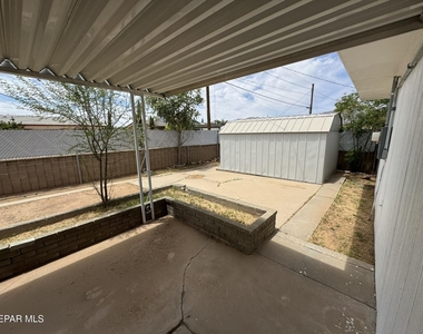 5704 Miami Court - Photo Thumbnail 5