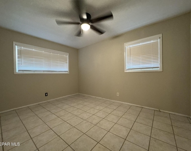 5704 Miami Court - Photo Thumbnail 18