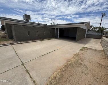 5704 Miami Court - Photo Thumbnail 2