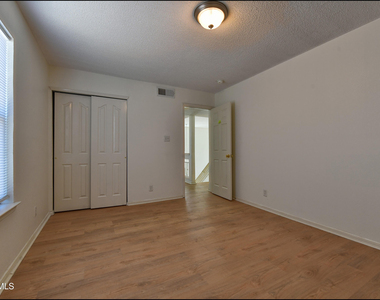 253 Summerbrooke Court - Photo Thumbnail 42