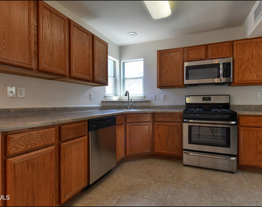 253 Summerbrooke Court - Photo Thumbnail 18
