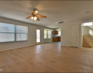 253 Summerbrooke Court - Photo Thumbnail 13