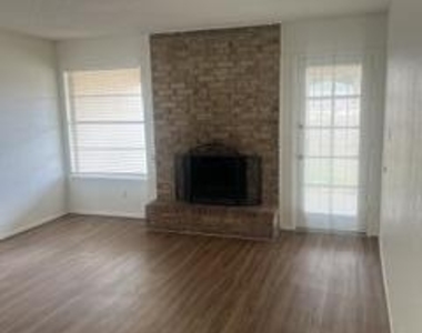 2851 Anise Drive - Photo Thumbnail 2