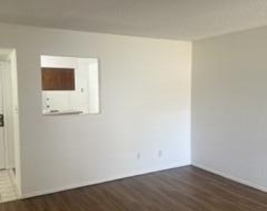 2851 Anise Drive - Photo Thumbnail 3