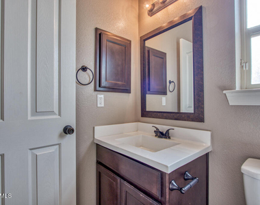 221 S Stoneside Drive - Photo Thumbnail 19