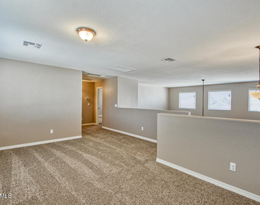 221 S Stoneside Drive - Photo Thumbnail 23