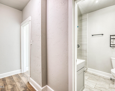3622 Douglas Avenue - Photo Thumbnail 20
