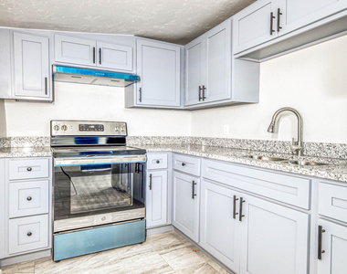 3622 Douglas Avenue - Photo Thumbnail 11