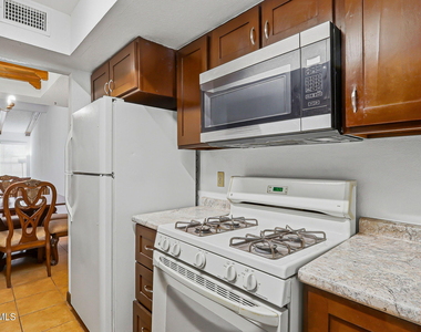 3120 Wayside Street - Photo Thumbnail 30