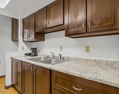 3120 Wayside Street - Photo Thumbnail 29