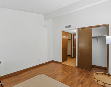 3120 Wayside Street - Photo Thumbnail 12