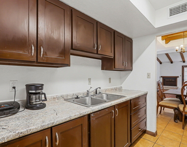 3120 Wayside Street - Photo Thumbnail 31
