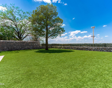 7033 San Marino Drive - Photo Thumbnail 41