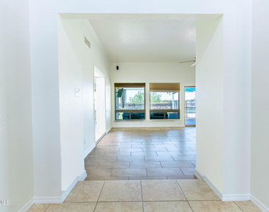 7033 San Marino Drive - Photo Thumbnail 16