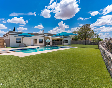 7033 San Marino Drive - Photo Thumbnail 37