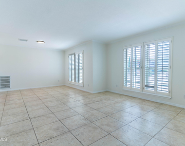 7033 San Marino Drive - Photo Thumbnail 6